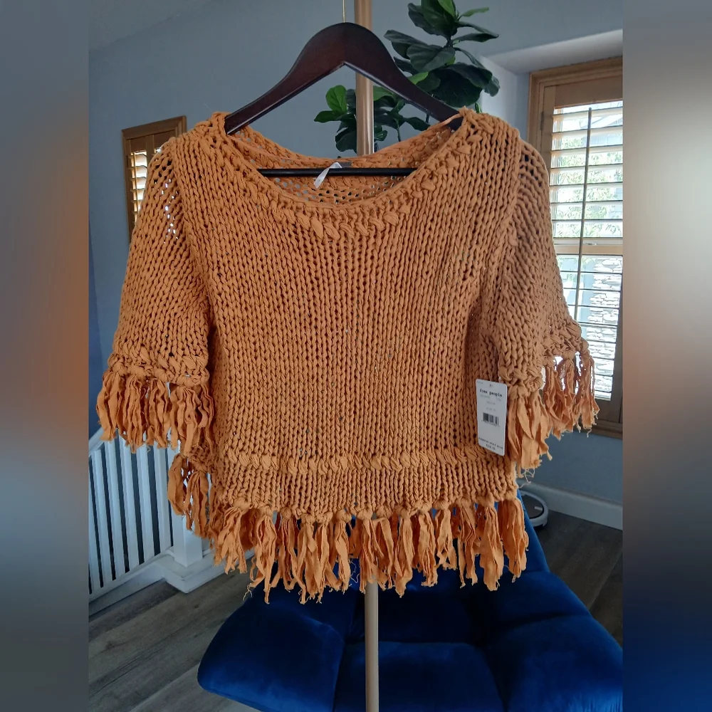 NWT Free People On The Fringe Crop Top. Size S